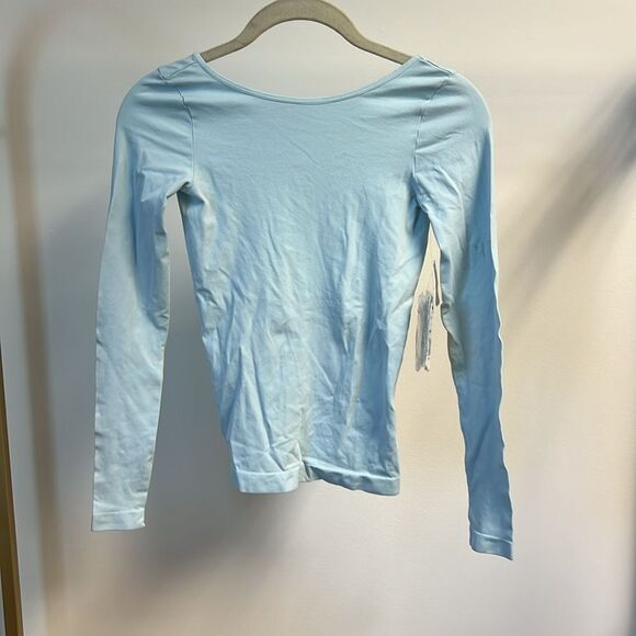 Free People Blue Low-Back Seamless Long Sleeve Top Light Blue XS/S - Picture 1 of 8
